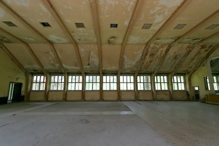 036 | 2008 | Elstal | Olympisches Dorf von 1936 – Das Hindenburghaus | © carsten riede fotografie