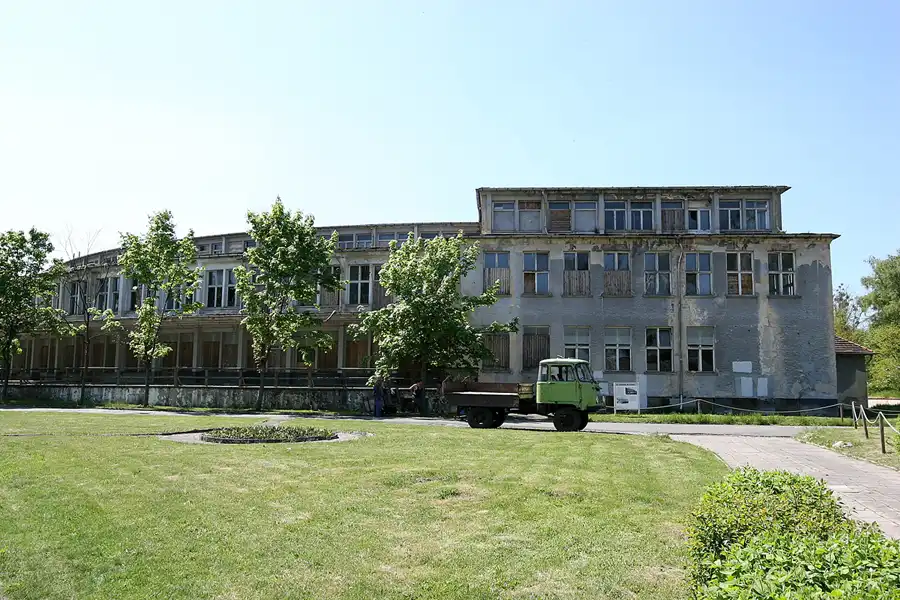 080 | 2008 | Elstal | Olympisches Dorf von 1936 – Das Speisehaus der Nationen | © carsten riede fotografie