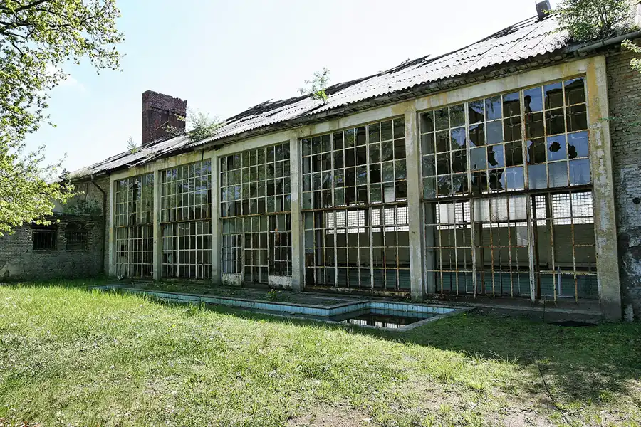083 | 2008 | Elstal | Olympisches Dorf von 1936 – Die Schwimmhalle | © carsten riede fotografie