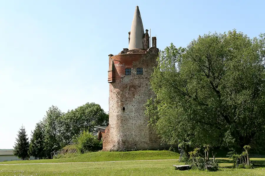 055 | 2008 | Klempenow | Burg | © carsten riede fotografie