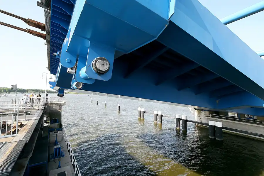 179 | 2008 | Wolgast | Peenebrücke | © carsten riede fotografie