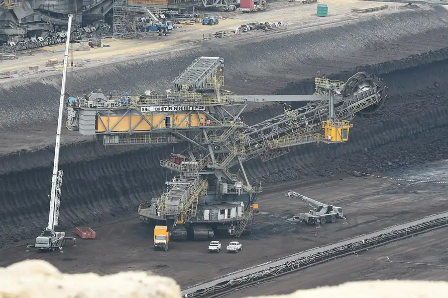 123 | 2008 | Tagebau Welzow-Süd | © carsten riede fotografie