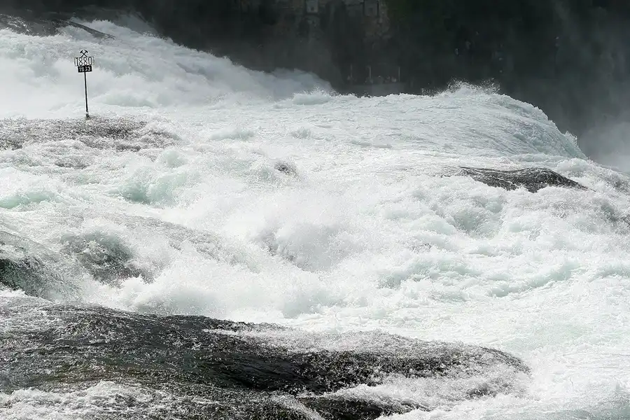041 | 2008 | Schaffhausen | Rheinfall | © carsten riede fotografie