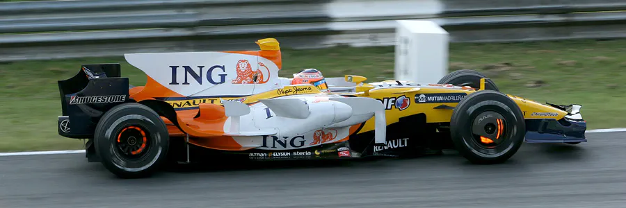 097 | 2008 | Monza | Renault R28 | Nelson Piquet Jr. | © carsten riede fotografie