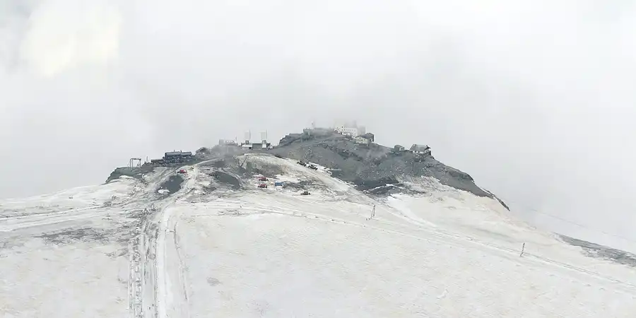 074 | 2008 | Zermatt | Blick vom Matterhorn glacier paradise – Höchster Punkt Europas der per Seilbahn erreichbar ist | © carsten riede fotografie