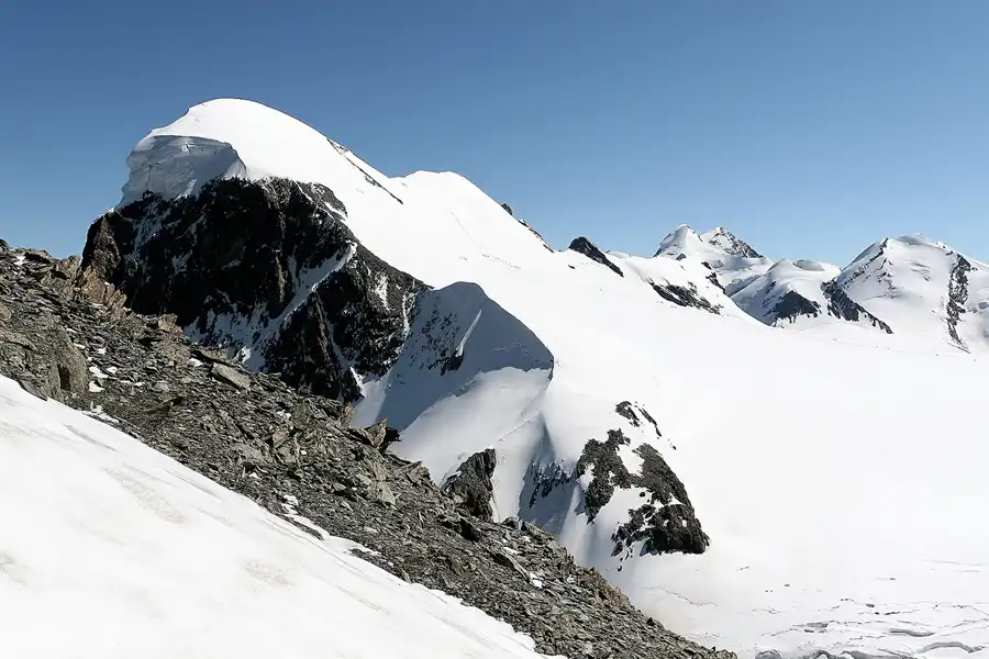 099 | 2008 | Zermatt | Blick vom Matterhorn glacier paradise – Höchster Punkt Europas der per Seilbahn erreichbar ist | © carsten riede fotografie