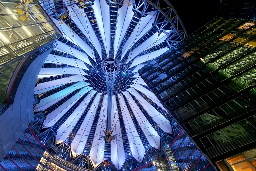 076 | 2008 | Berlin | Festival Of Lights – Potsdamer Platz Sony Center | © carsten riede fotografie