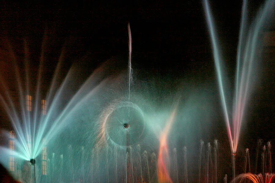 007 | 2008 | Berlin | Festival Of Lights – Flames Of Water | © carsten riede fotografie