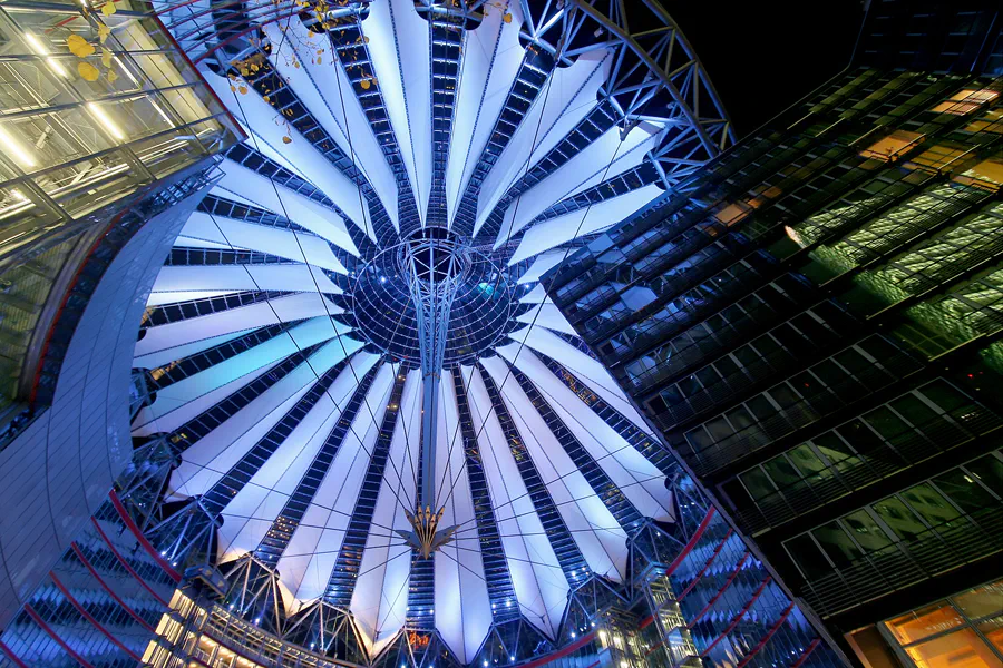 076 | 2008 | Berlin | Festival Of Lights – Potsdamer Platz Sony Center | © carsten riede fotografie