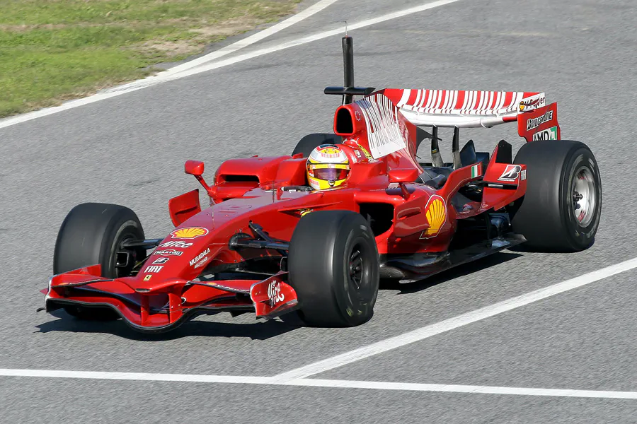 032 | 2008 | Barcelona | Ferrari F2008K | Luca Badoer | © carsten riede fotografie
