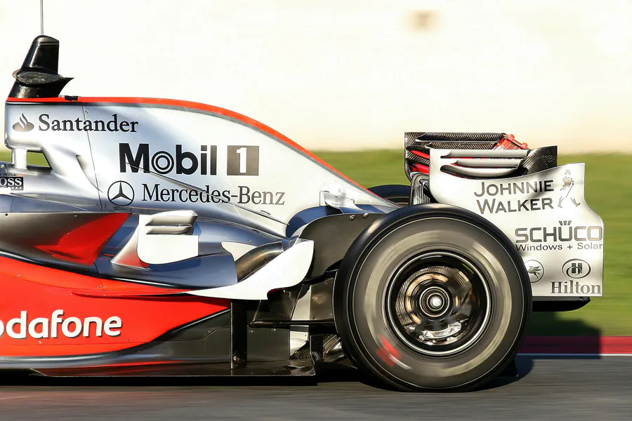 097 | 2008 | Barcelona | McLaren-Mercedes Benz MP4-23K | Pedro De La Rosa | © carsten riede fotografie