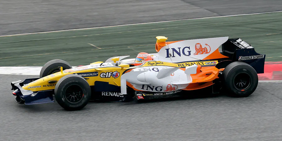 112 | 2008 | Barcelona | Renault R28 | Nelson Piquet Jr. | © carsten riede fotografie