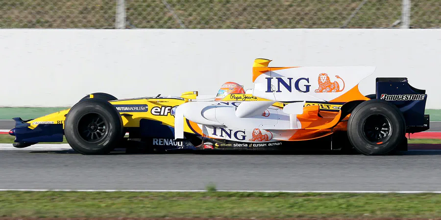 114 | 2008 | Barcelona | Renault R28 | Nelson Piquet Jr. | © carsten riede fotografie
