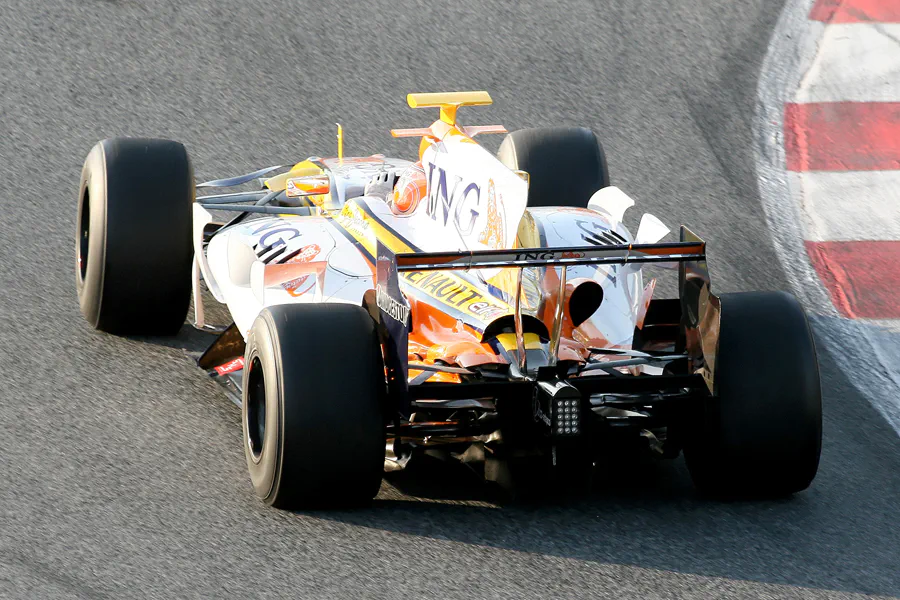 116 | 2008 | Barcelona | Renault R28 | Nelson Piquet Jr. | © carsten riede fotografie
