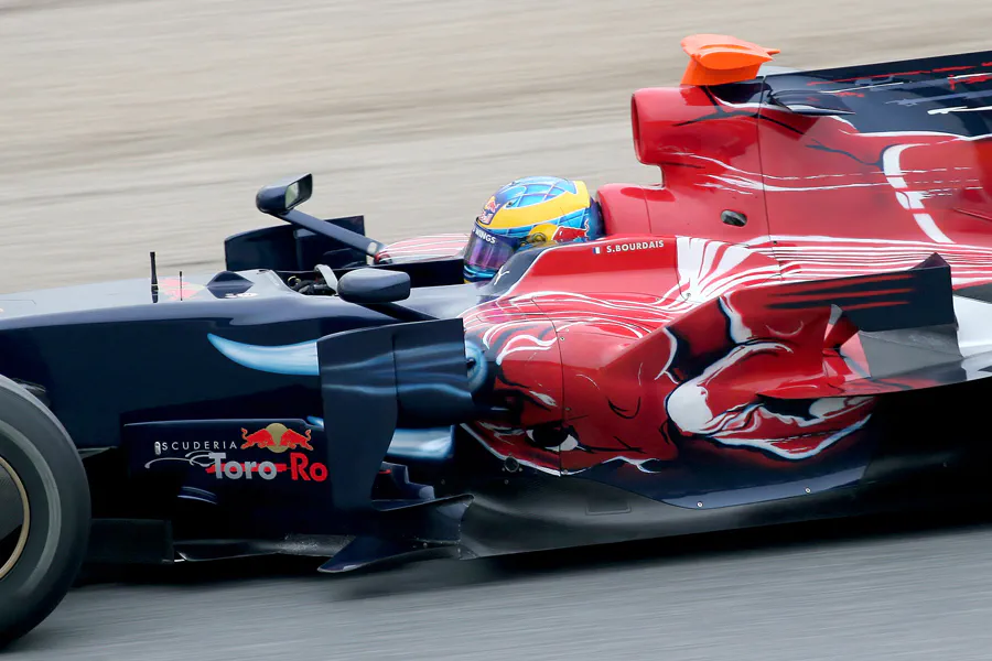 124 | 2008 | Barcelona | Toro Rosso-Ferrari STR3 | Sebastian Bourdais | © carsten riede fotografie