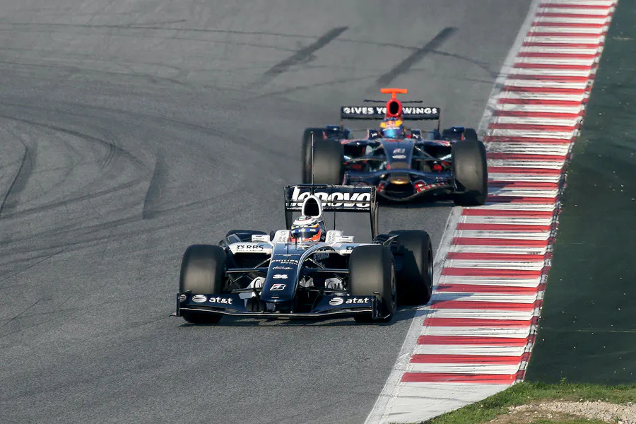 158 | 2008 | Barcelona | Williams-Toyota FW30B | Nico Hülkenberg + Toro Rosso-Ferrari STR3 | Sebastian Bourdais | © carsten riede fotografie