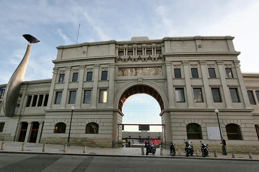 043 | 2008 | Barcelona | Anella Olimpica de Montjuic – Estadi Olimpic Lluis Companys | © carsten riede fotografie