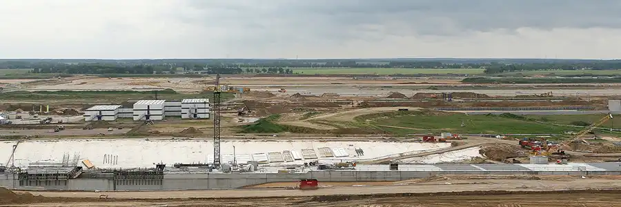 020 | 2009 | Berlin | Baustelle Flughafen BER | © carsten riede fotografie