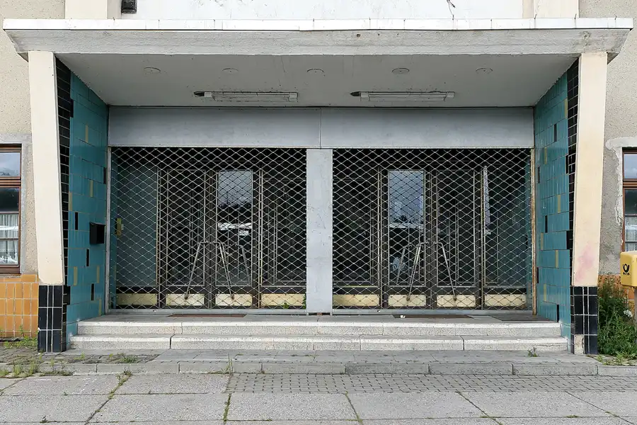 042 | 2009 | Oschersleben | Bahnhof | © carsten riede fotografie