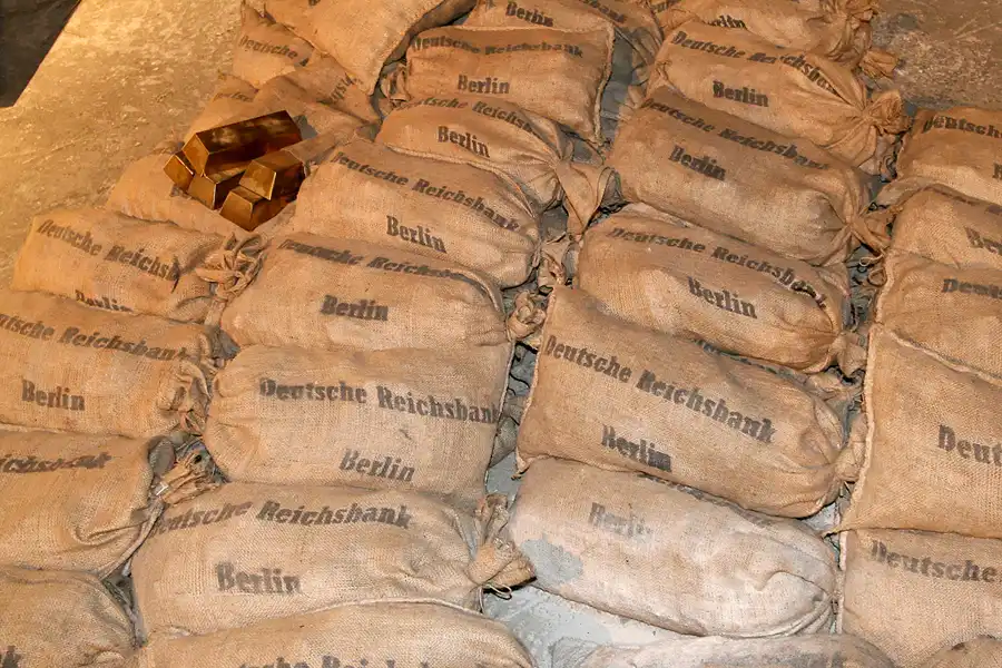 011 | 2009 | Merkers | Erlebnis Bergwerk | © carsten riede fotografie