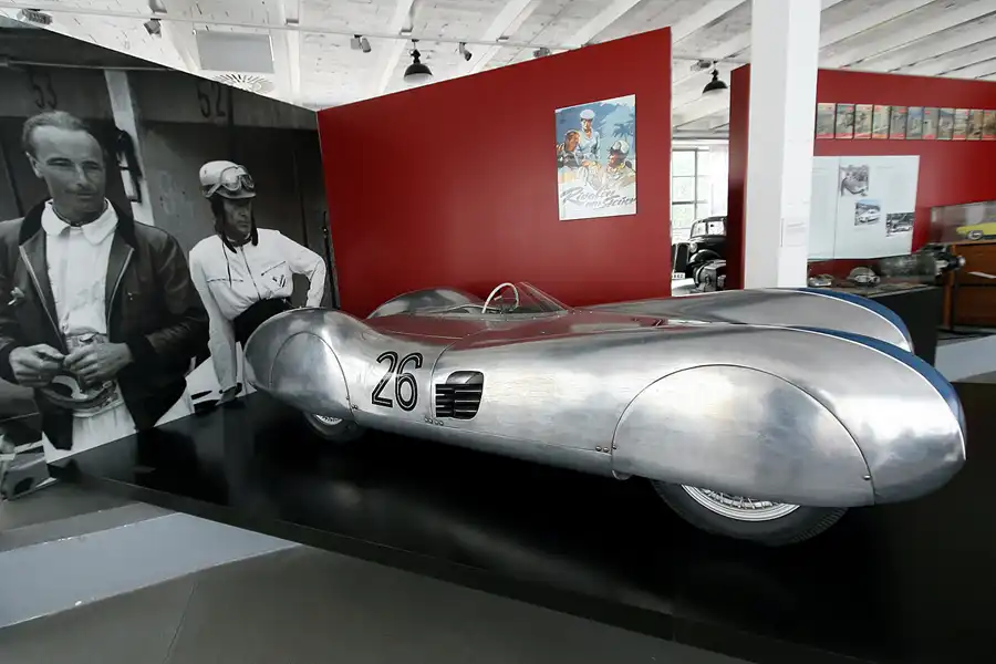 017 | 2009 | Eisenach | Automobile Welt | © carsten riede fotografie