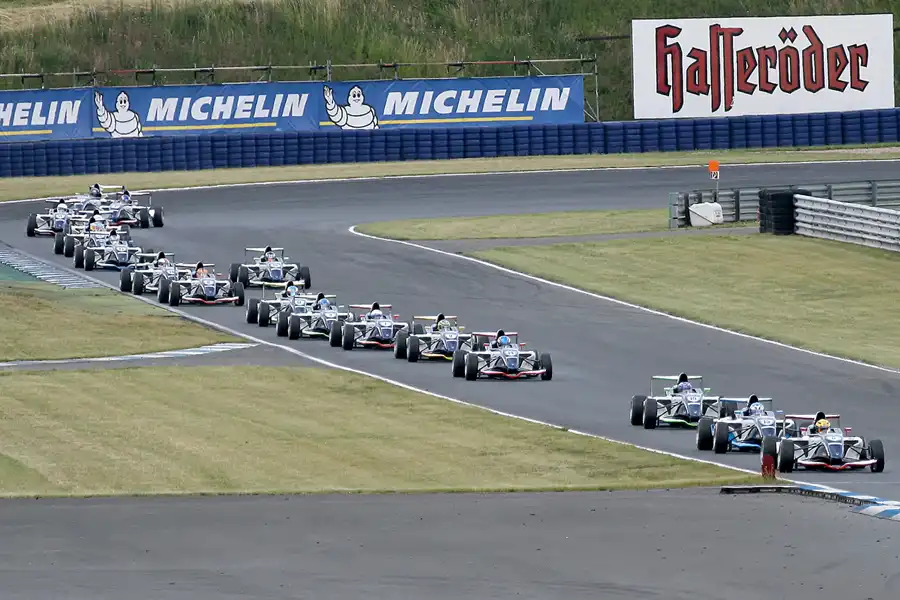 197 | 2009 | Motorsport Arena Oschersleben | Formul' Academy Euro Series | © carsten riede fotografie