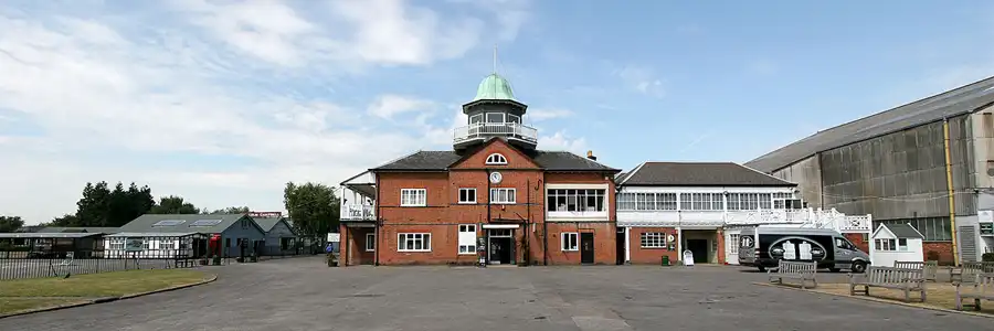 002 | 2009 | Brooklands | Brooklands Museum | © carsten riede fotografie