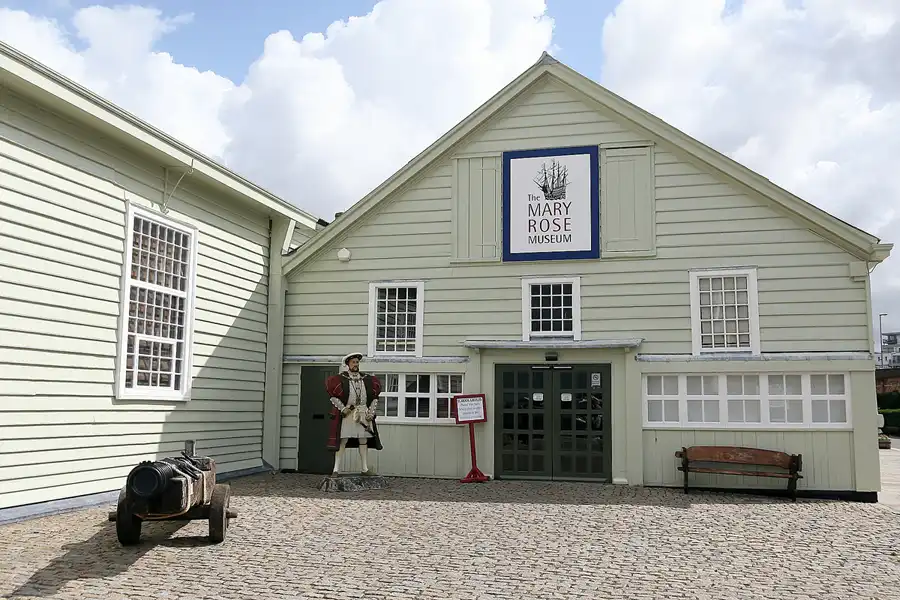 007 | 2009 | Portsmouth | © carsten riede fotografie