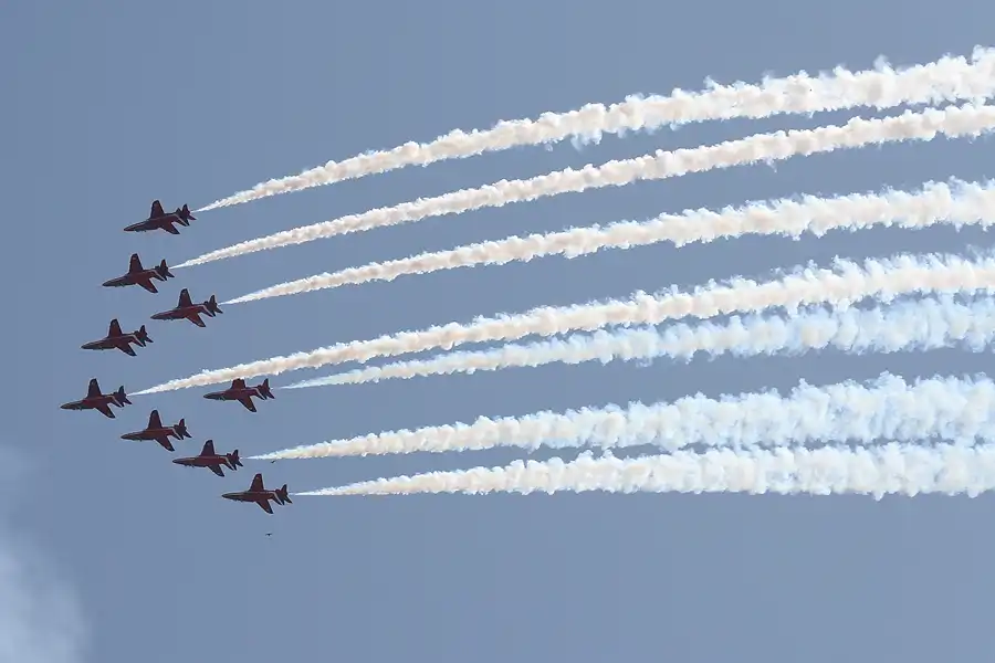 112 | 2009 | Goodwood | Festival Of Speed | Red Arrows Air Display | © carsten riede fotografie
