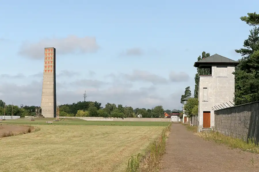 020 | 2009 | Sachsenhausen | Gedenkstätte | © carsten riede fotografie