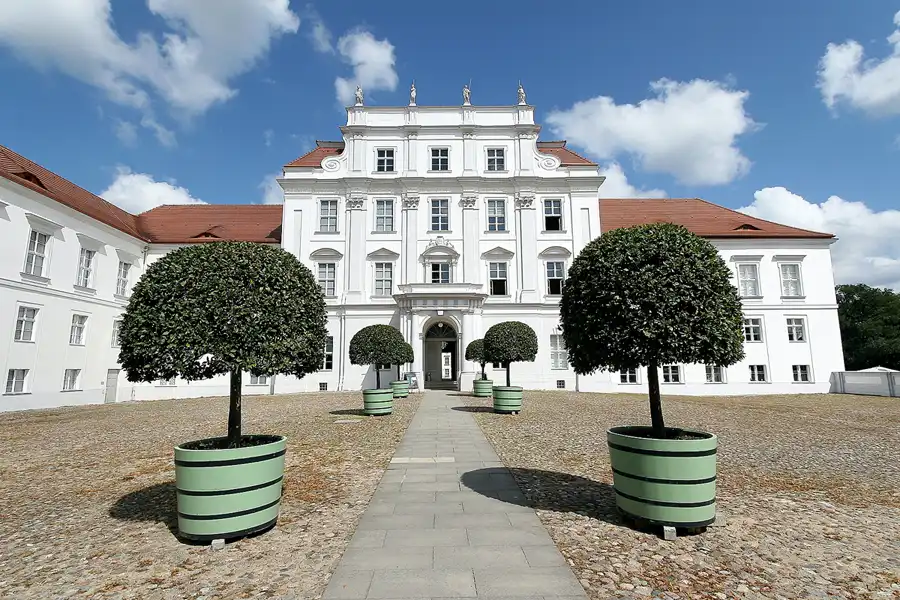 061 | 2009 | Oranienburg | © carsten riede fotografie