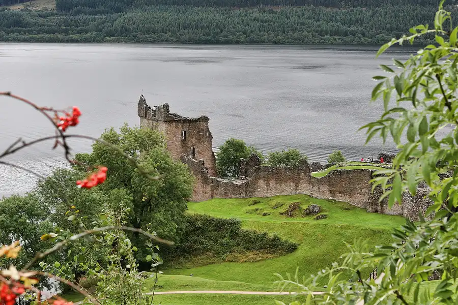 001 | 2009 | Urquhart Castle | © carsten riede fotografie