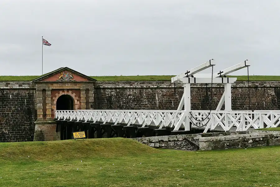 061 | 2009 | Fort George | © carsten riede fotografie