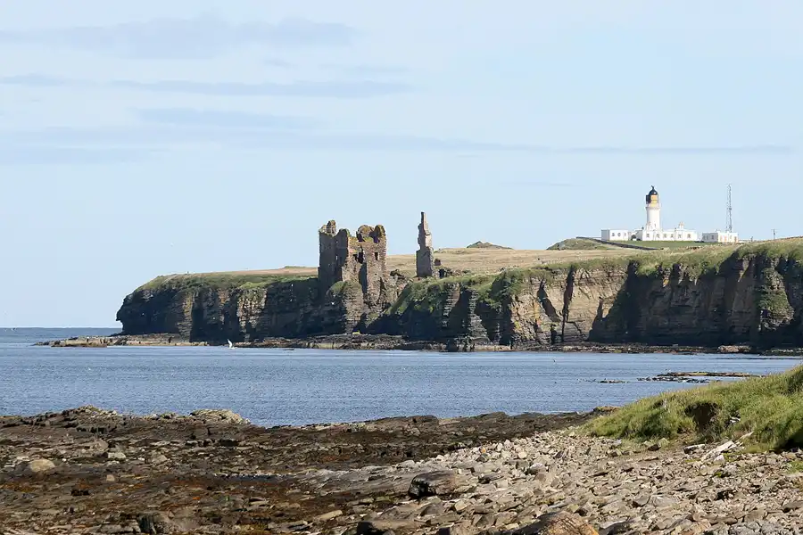 058 | 2009 | Highlands Route A99 | Noss Head – Castle Sinclair Girnigoe + The Lighthouse Keeper's Cottage | © carsten riede fotografie