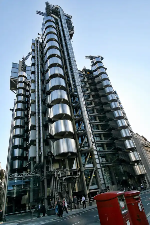 108 | 2009 | London | Financial District | Lloyd`s Building | © carsten riede fotografie