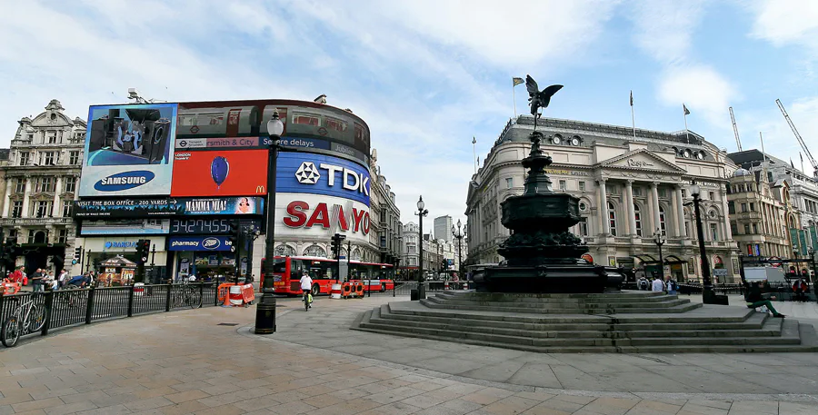 135 | 2009 | London | Piccadilly Circus | © carsten riede fotografie