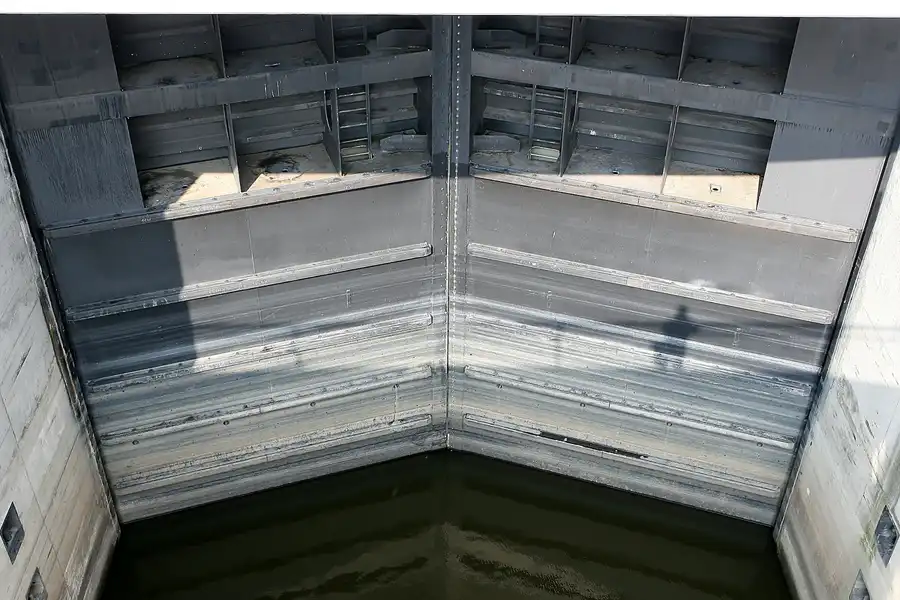 054 | 2009 | Magdeburg | Wasserstrassenkreuz | © carsten riede fotografie