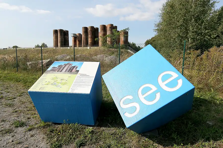 060 | 2009 | Lauchhammer | Kokereigelände Biotürme | © carsten riede fotografie