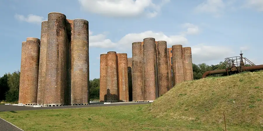062 | 2009 | Lauchhammer | Kokereigelände Biotürme | © carsten riede fotografie