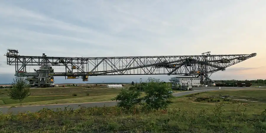 068 | 2009 | Lichterfeld | Abraumförderbrücke F60 | © carsten riede fotografie