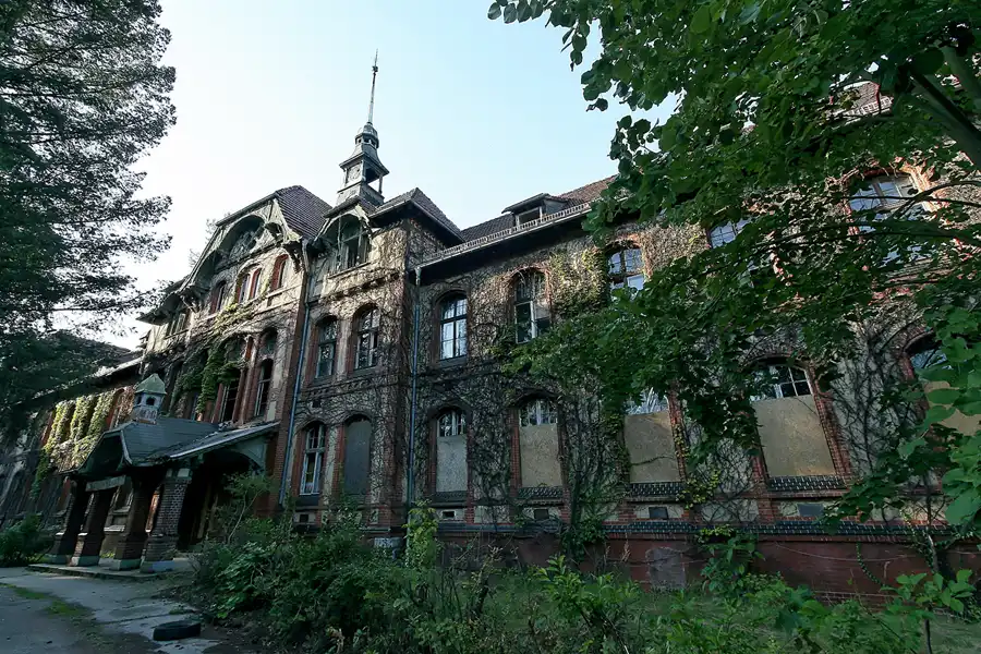 094 | 2009 | Beelitz-Heilstätten | Heilstätten | © carsten riede fotografie