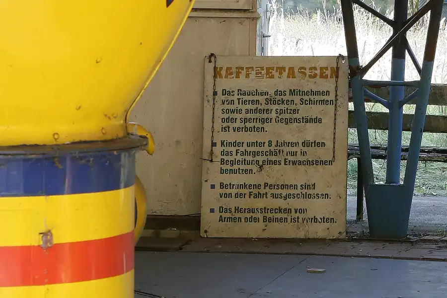 010 | 2009 | Berlin | Spreepark | © carsten riede fotografie