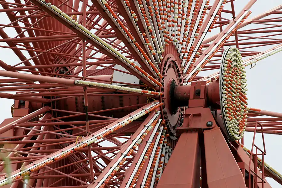 032 | 2009 | Berlin | Spreepark | © carsten riede fotografie