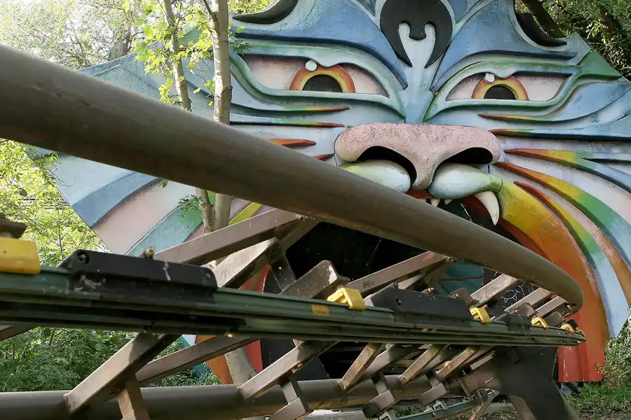 051 | 2009 | Berlin | Spreepark | © carsten riede fotografie