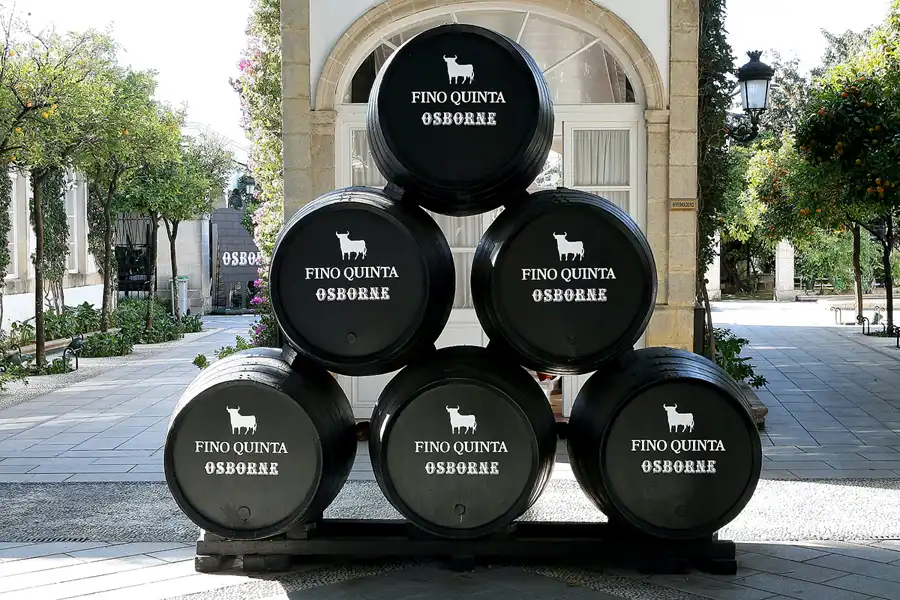 004 | 2009 | El Puerto De Santa Maria | Osborne Bodega De Mora | © carsten riede fotografie