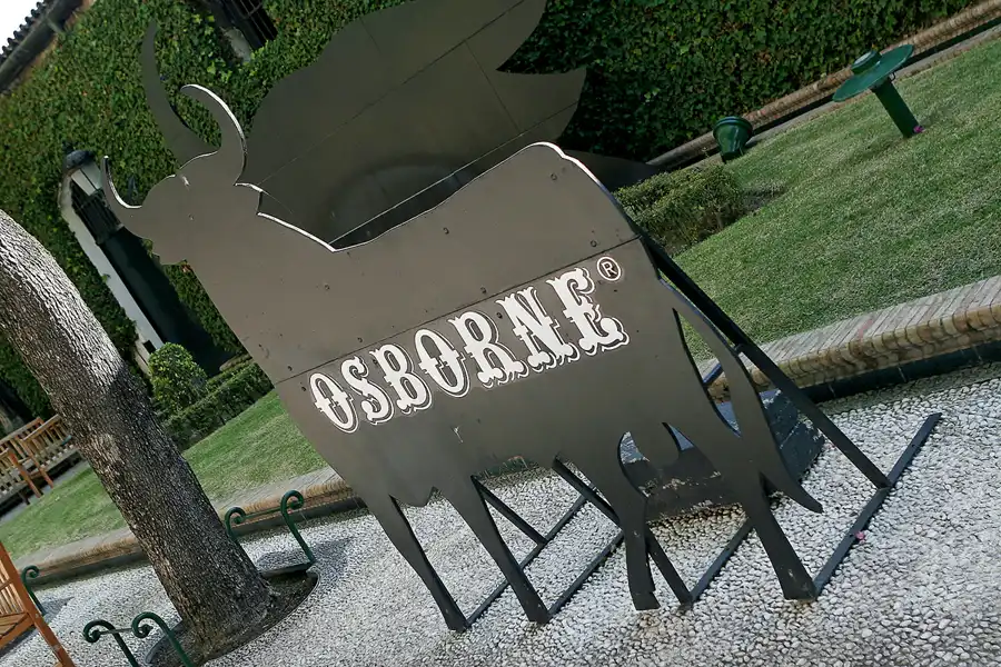 025 | 2009 | El Puerto De Santa Maria | Osborne Bodega De Mora | © carsten riede fotografie