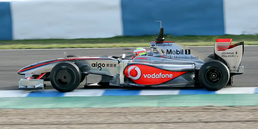 105 | 2009 | Jerez De La Frontera | McLaren-Mercedes Benz MP4-24 | Oliver Turvey | © carsten riede fotografie