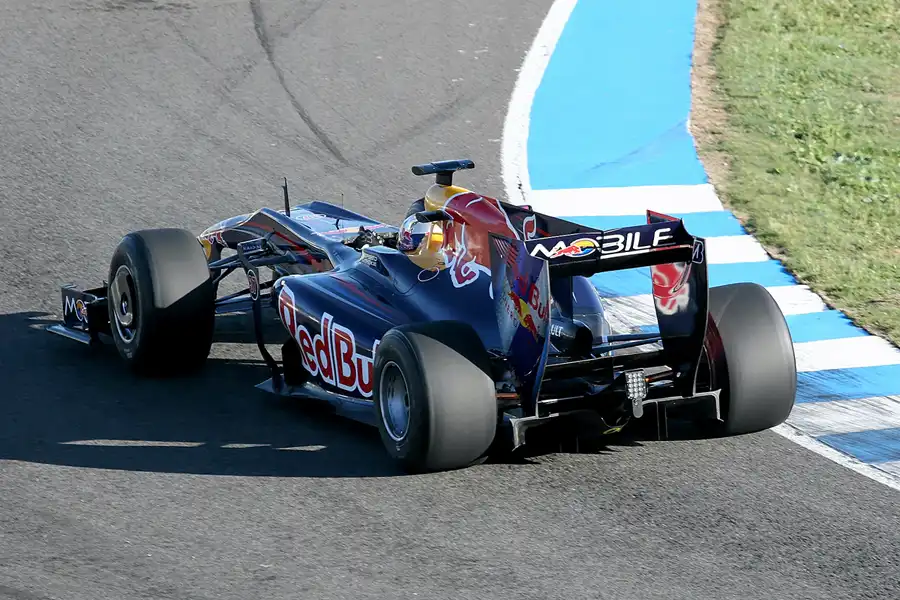 109 | 2009 | Jerez De La Frontera | Red Bull-Renault RB5 | Daniel Ricciardo | © carsten riede fotografie