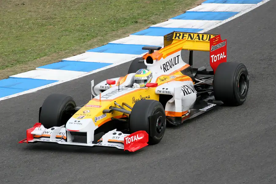 137 | 2009 | Jerez De La Frontera | Renault R29 | Lucas Di Grassi | © carsten riede fotografie