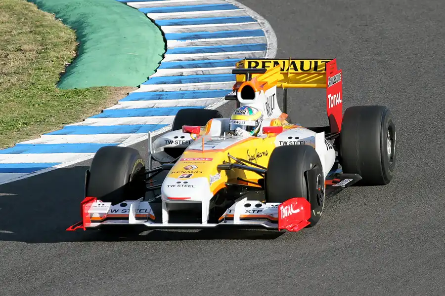 144 | 2009 | Jerez De La Frontera | Renault R29 | Lucas Di Grassi | © carsten riede fotografie